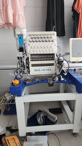 فروش دستگاه تک کله ابعاد 50 * 120 دارای یک پایه قیطون و یک پایه منجوق 15 سوزن